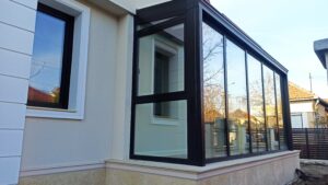Extindere spatiu de locuit cu structura din aluminiu si sticla