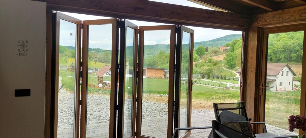 Tamplarie din aluminiu